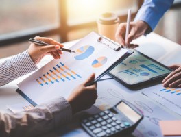 Strategy Adaptation Guide: How to Find Your Perfect Trading Weapon
